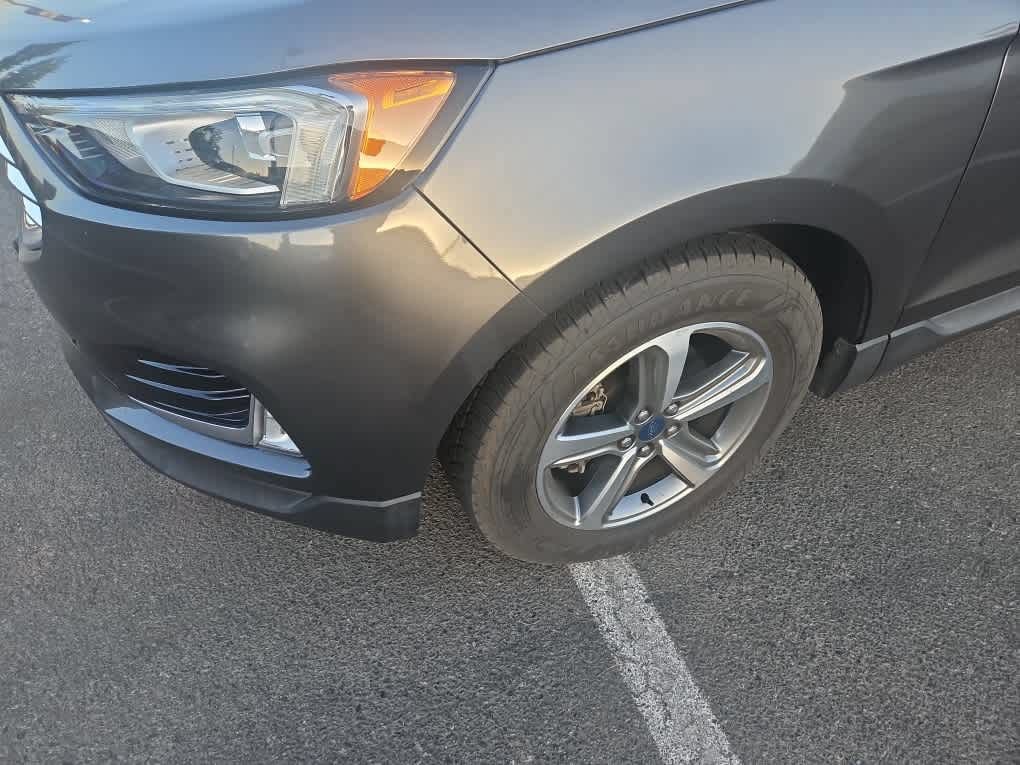 Certified 2019 Ford Edge SEL w/ Equipment Group 201A FWD image 3