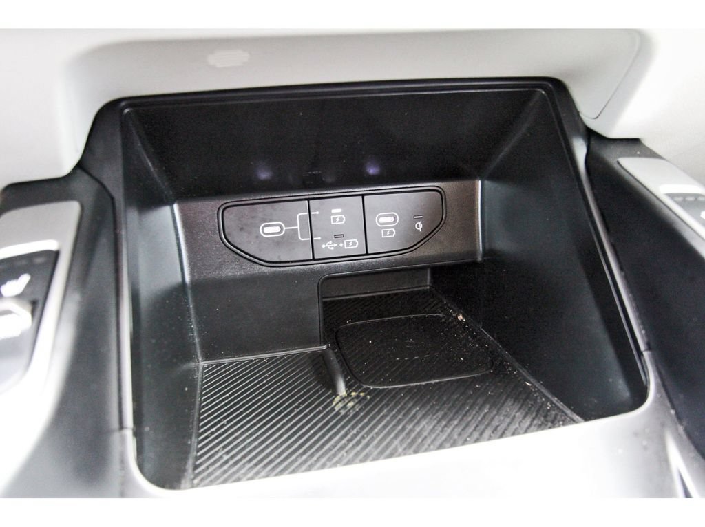 Used 2026 Kia Sorento S FWD image 29