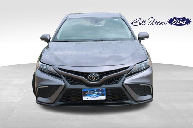 Used 2023 Toyota Camry SE FWD video 2