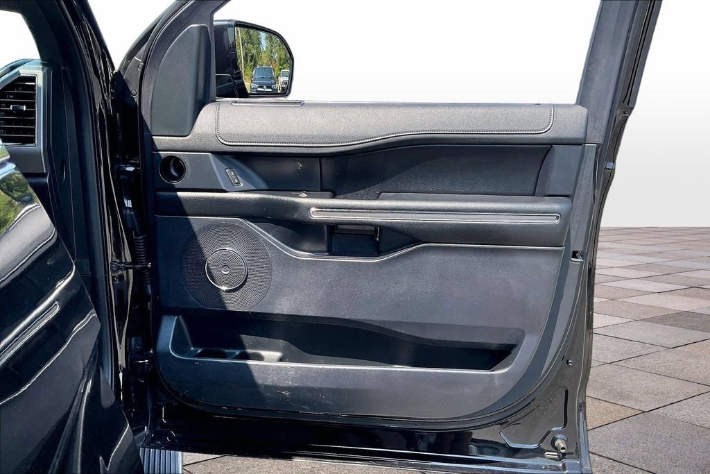 Certified 2020 Ford Expedition XLT w/ Equipment Group 202A RWD image 24
