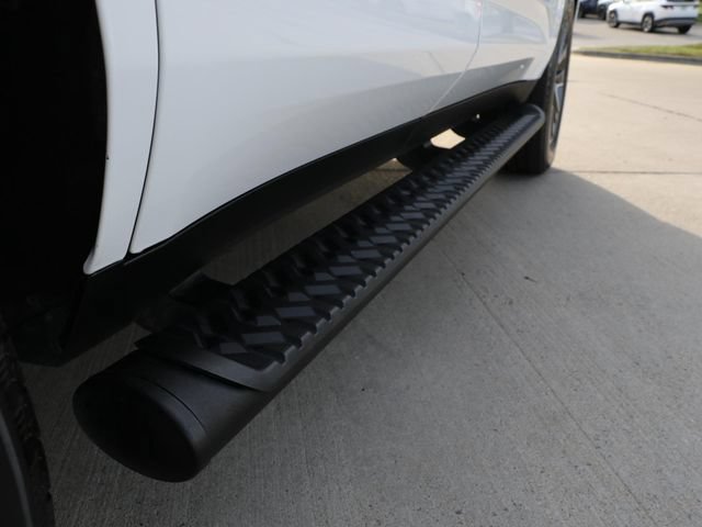 Used 2022 Chevrolet Tahoe Z71 w/ Luxury Package AWD/4WD image 9