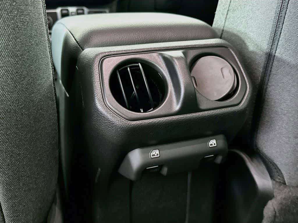 Used 2024 Jeep Wrangler Unlimited Sport AWD/4WD image 13
