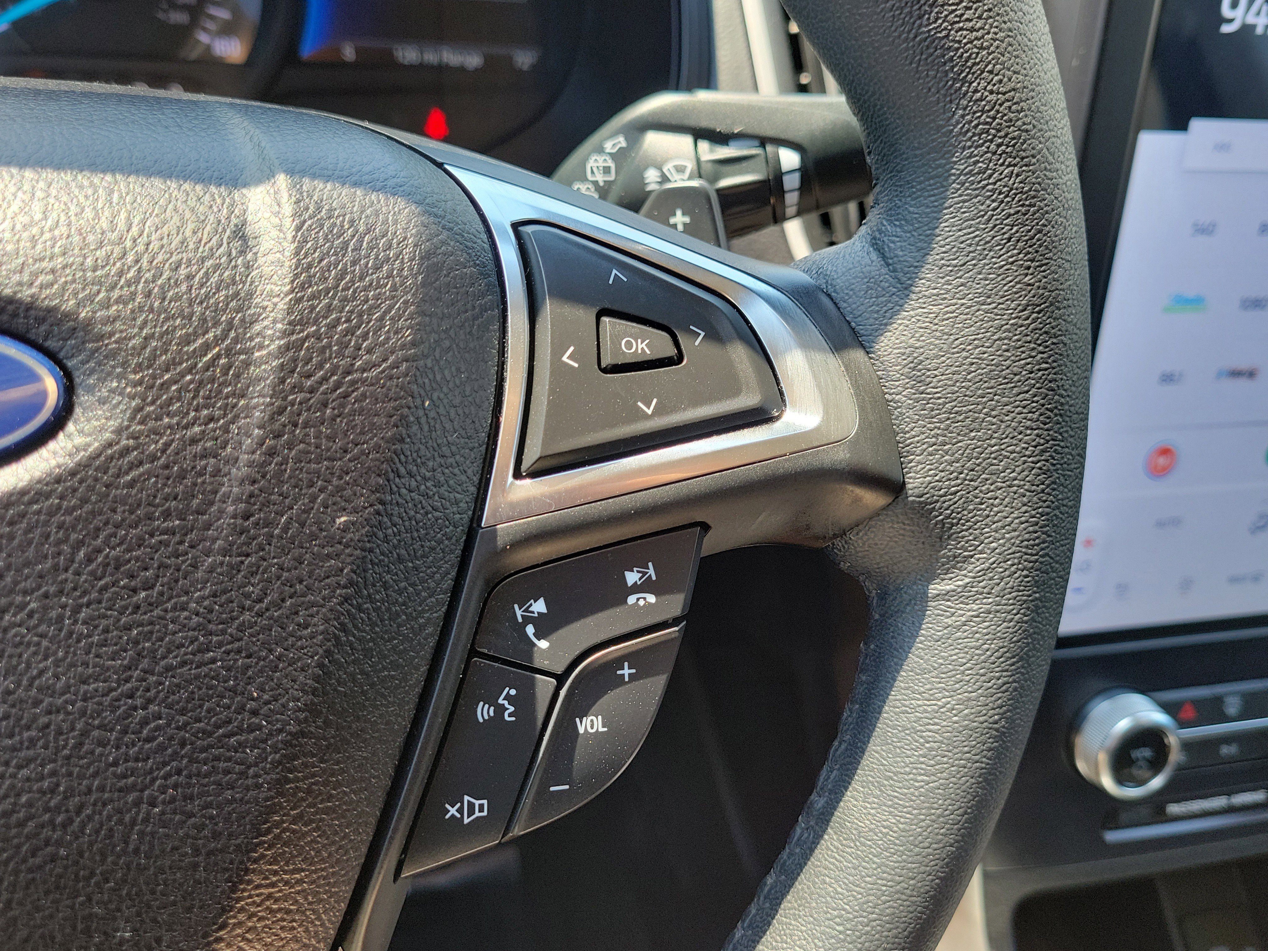 Certified 2024 Ford Edge SEL w/ Convenience Package image 25