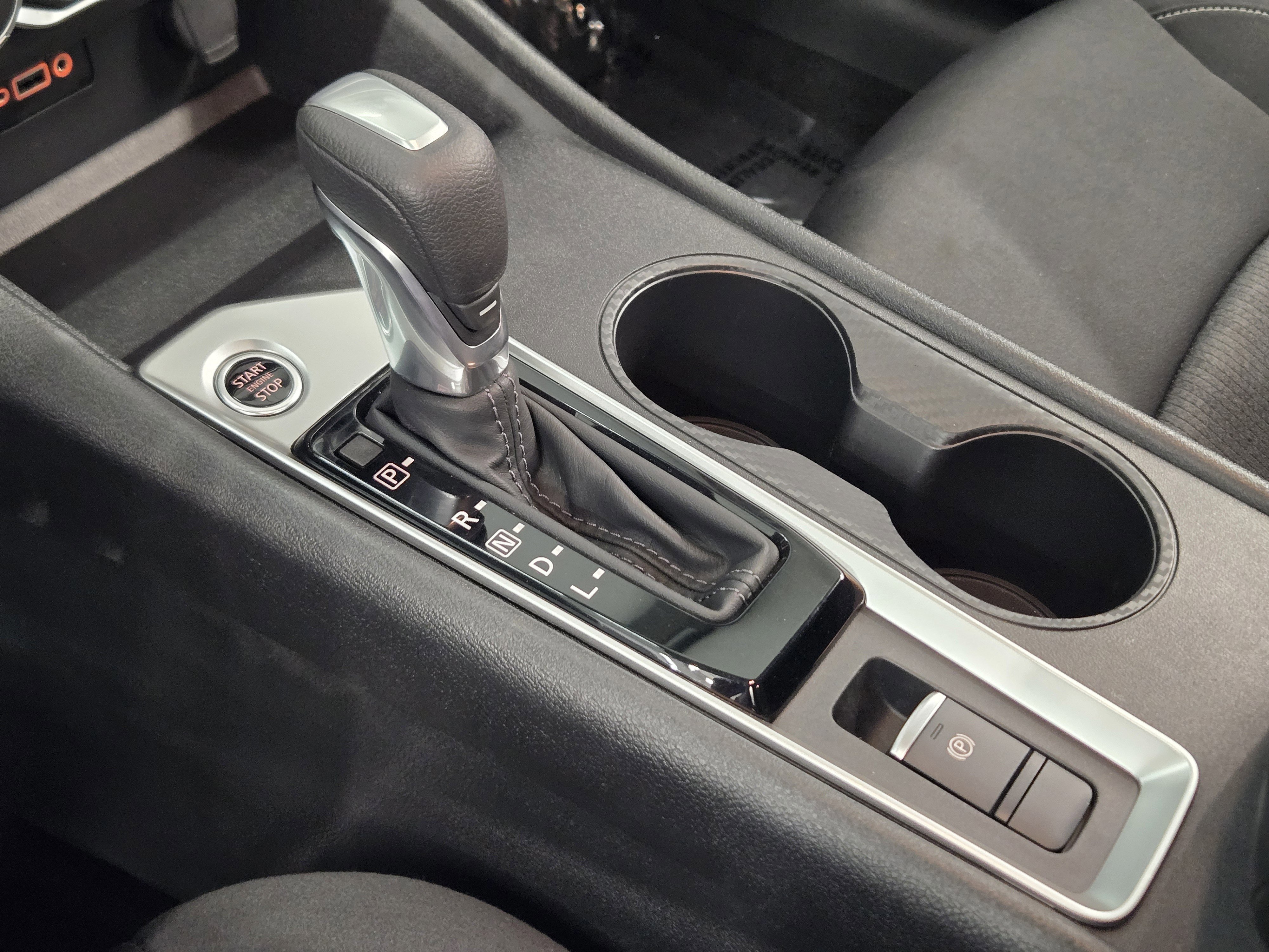 Used 2025 Nissan Altima 2.5 SV image 19