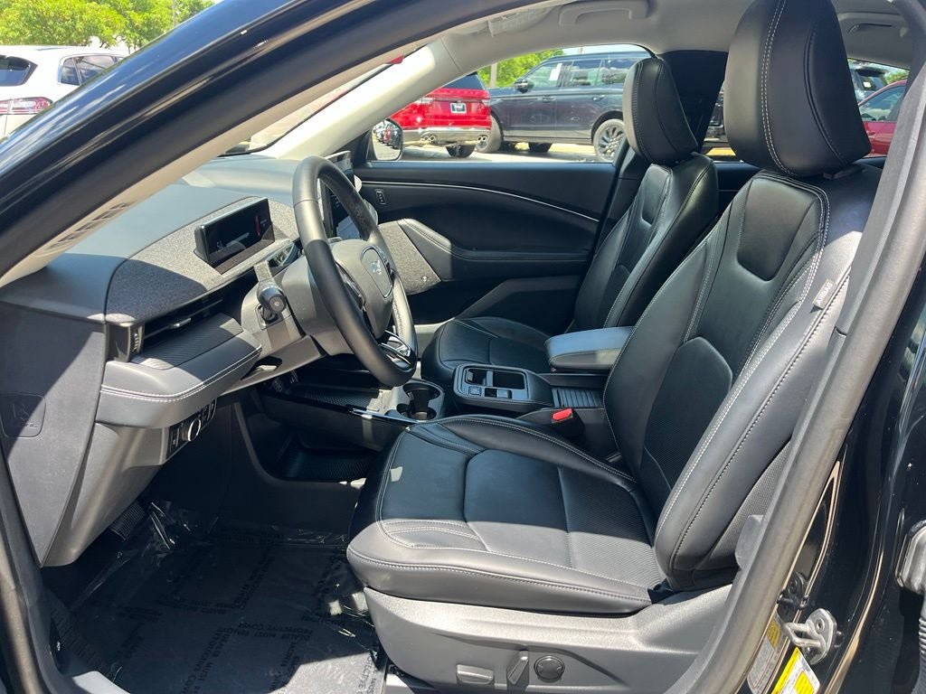 Certified 2025 Ford Mustang Mach-E Premium AWD/4WD image 25