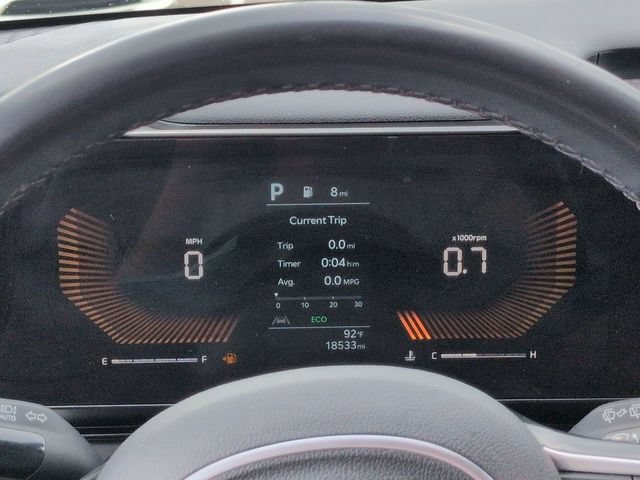 Used 2025 Kia Carnival FWD image 25