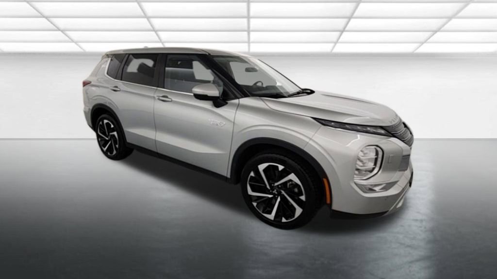 Used 2024 Mitsubishi Outlander SE AWD/4WD image 9