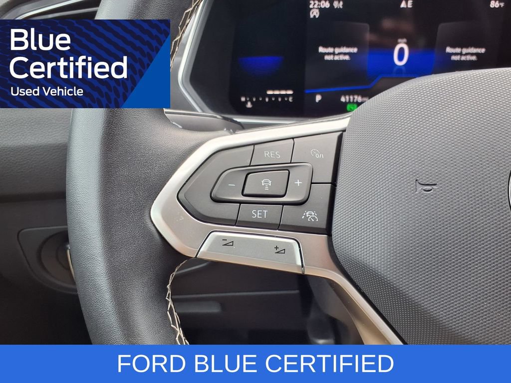Used 2022 Volkswagen Tiguan SE AWD/4WD image 17