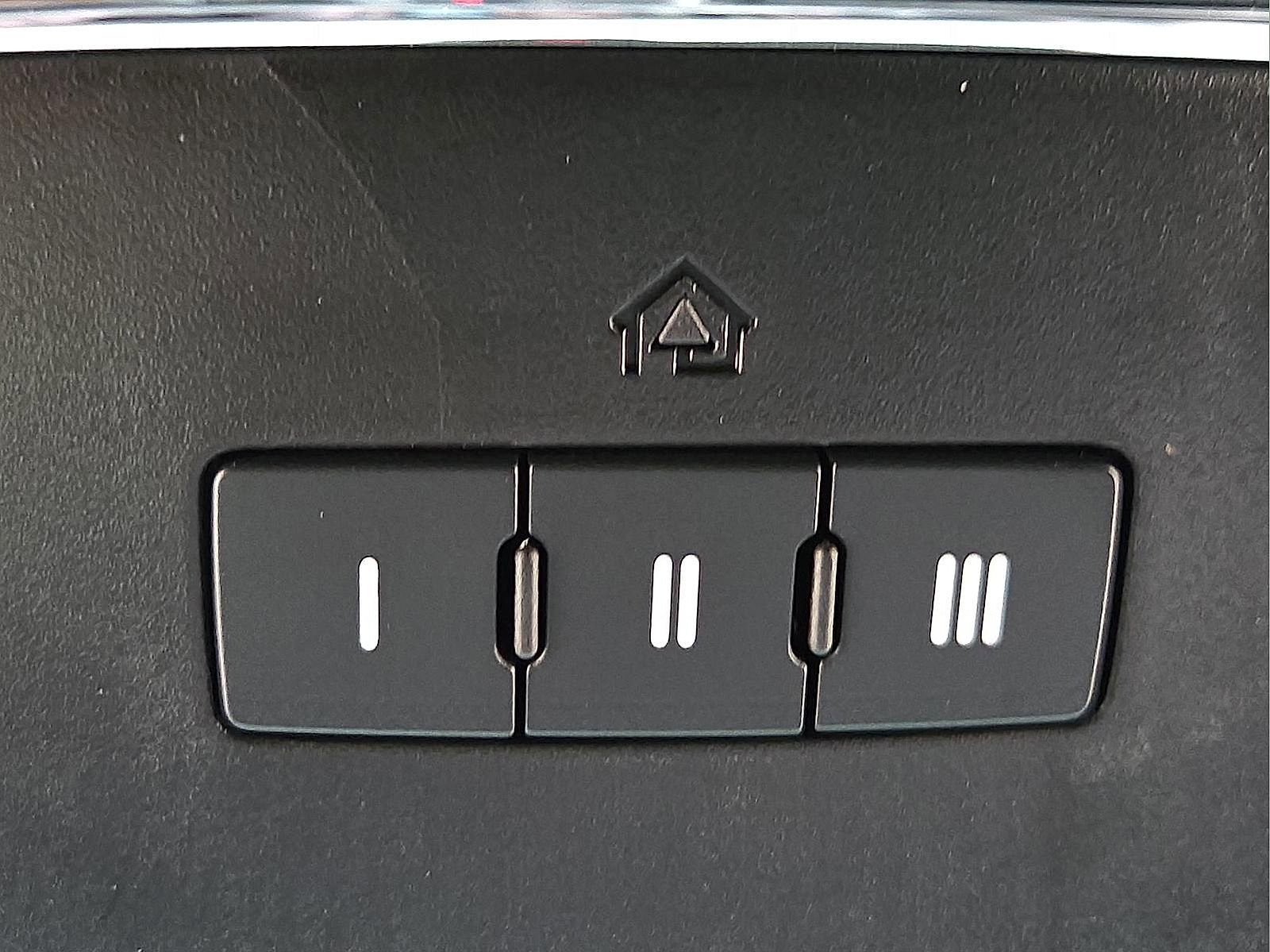 Used 2021 Dodge Charger SXT w/ Plus Group image 21