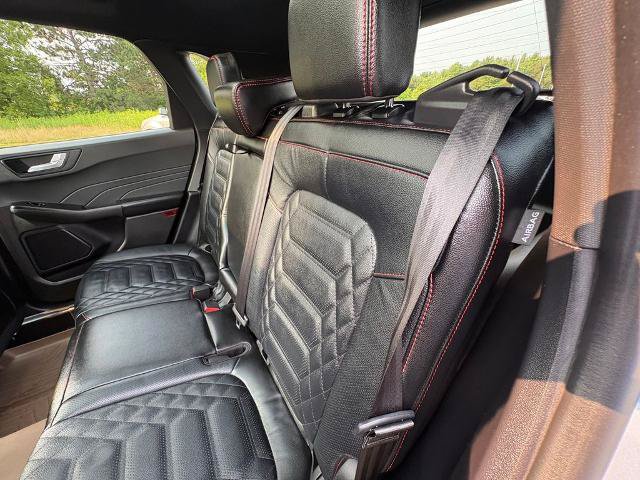 Certified 2023 Ford Escape ST-Line Elite w/ Premium Technology Package AWD/4WD image 24