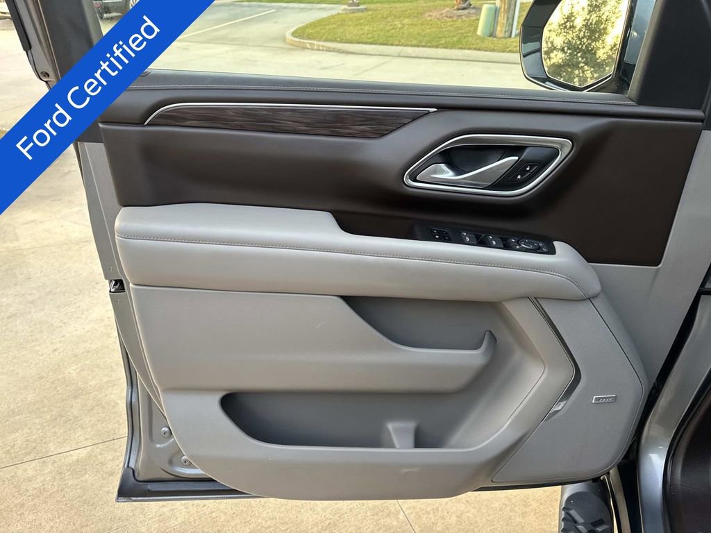 Used 2022 Chevrolet Tahoe Z71 w/ Luxury Package image 21