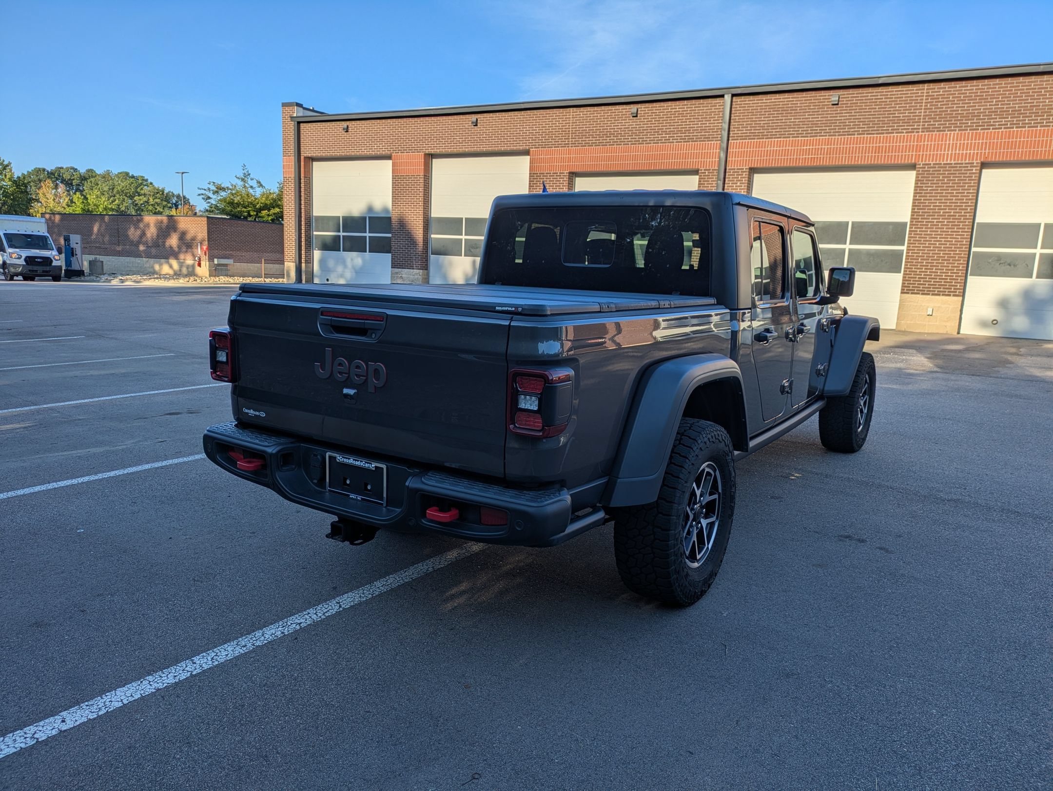 Used 2025 Jeep Gladiator Rubicon w/ Safety Group AWD/4WD image 4