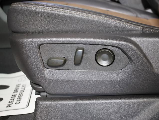 Used 2024 Chevrolet Silverado 1500 High Country image 18