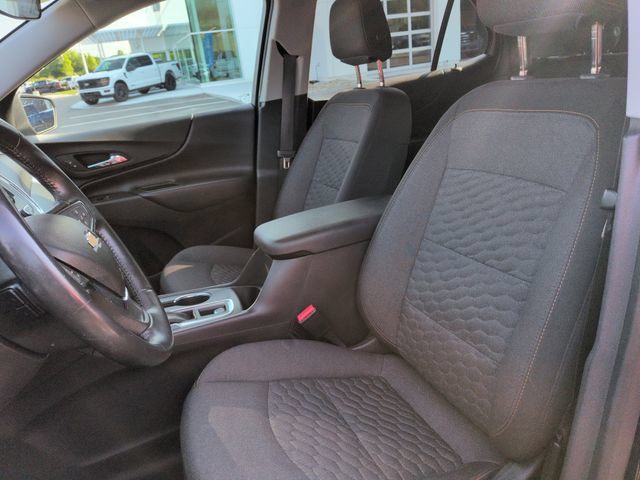 Used 2020 Chevrolet Equinox LT w/ Driver Convenience Package AWD/4WD image 28