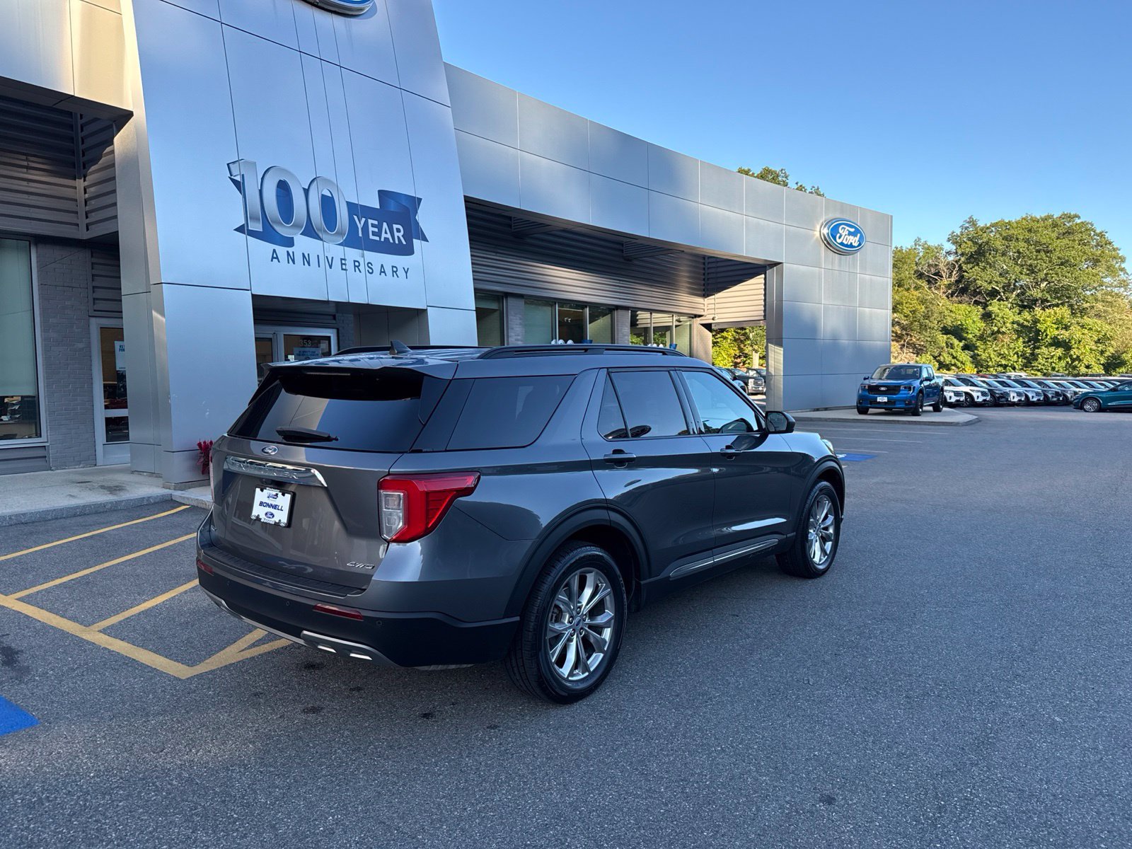 Certified 2024 Ford Explorer XLT w/ Equipment Group 202A AWD/4WD image 2