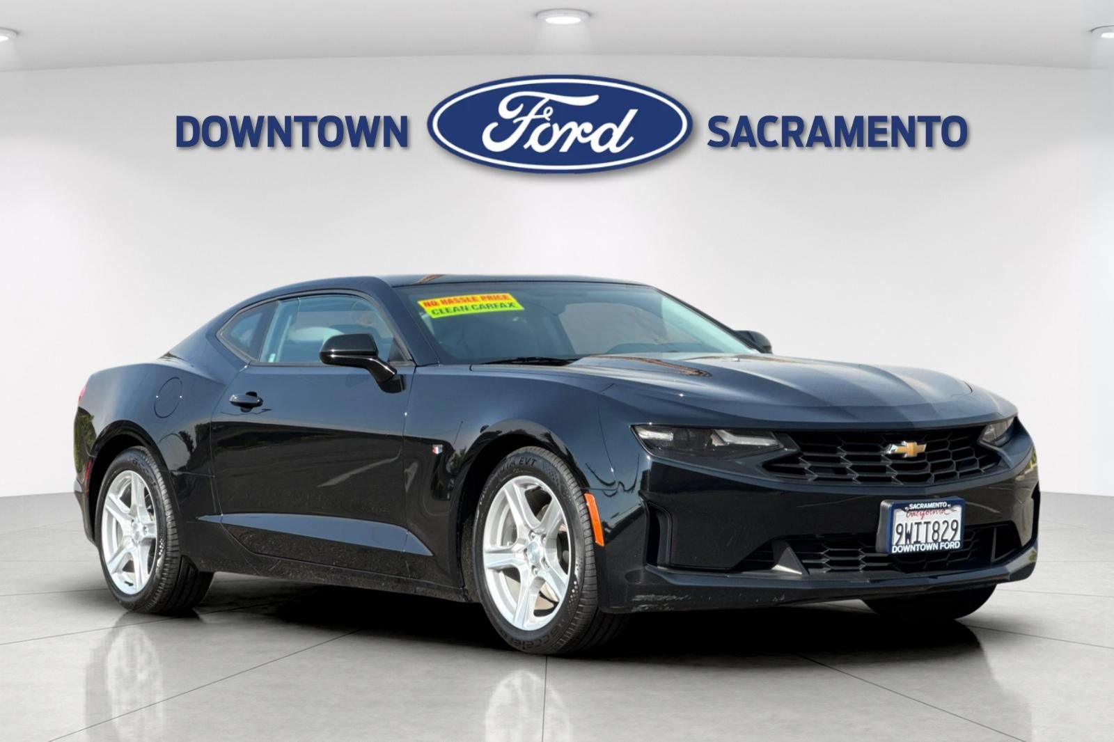 Used 2023 Chevrolet Camaro LT RWD image 11
