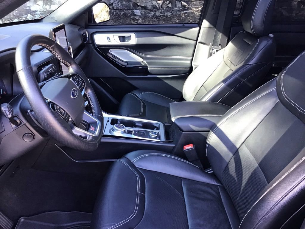 Certified 2022 Ford Explorer ST w/ Equipment Group 401A image 19