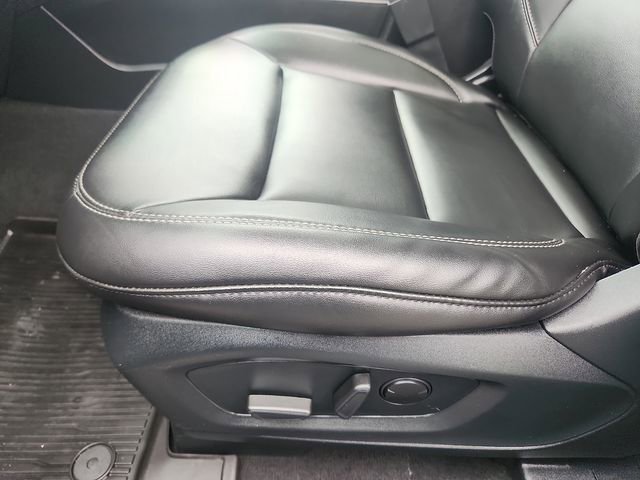 Certified 2023 Ford Explorer XLT w/ Equipment Group 202A AWD/4WD image 23