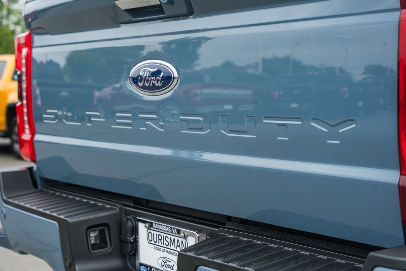 Certified 2023 Ford F250 Lariat w/ Lariat Ultimate Package AWD/4WD image 8