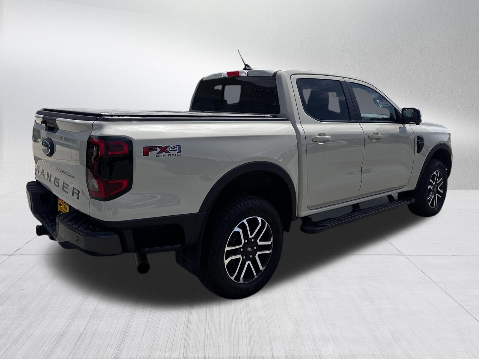 Certified 2025 Ford Ranger Lariat w/ FX4 Off-Road Package AWD/4WD image 7