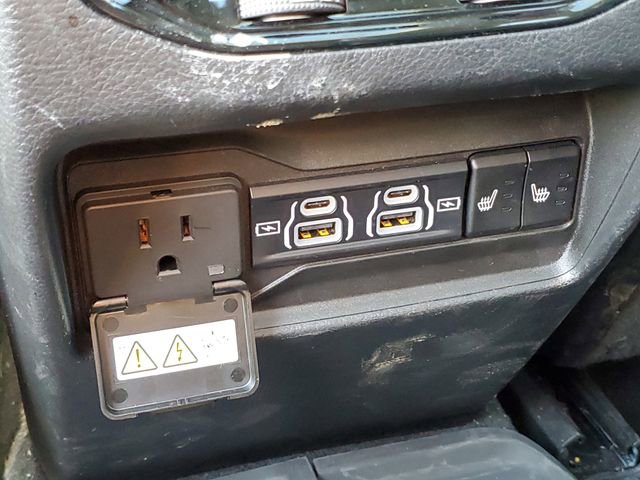 Used 2023 Jeep Grand Cherokee 4WD 4xe image 32