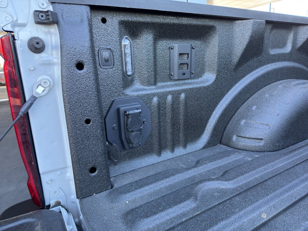 Certified 2026 Ford F350 Platinum AWD/4WD image 9