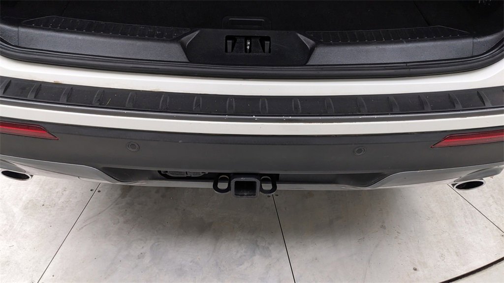 Certified 2023 Ford Explorer XLT w/ Equipment Group 202A image 7