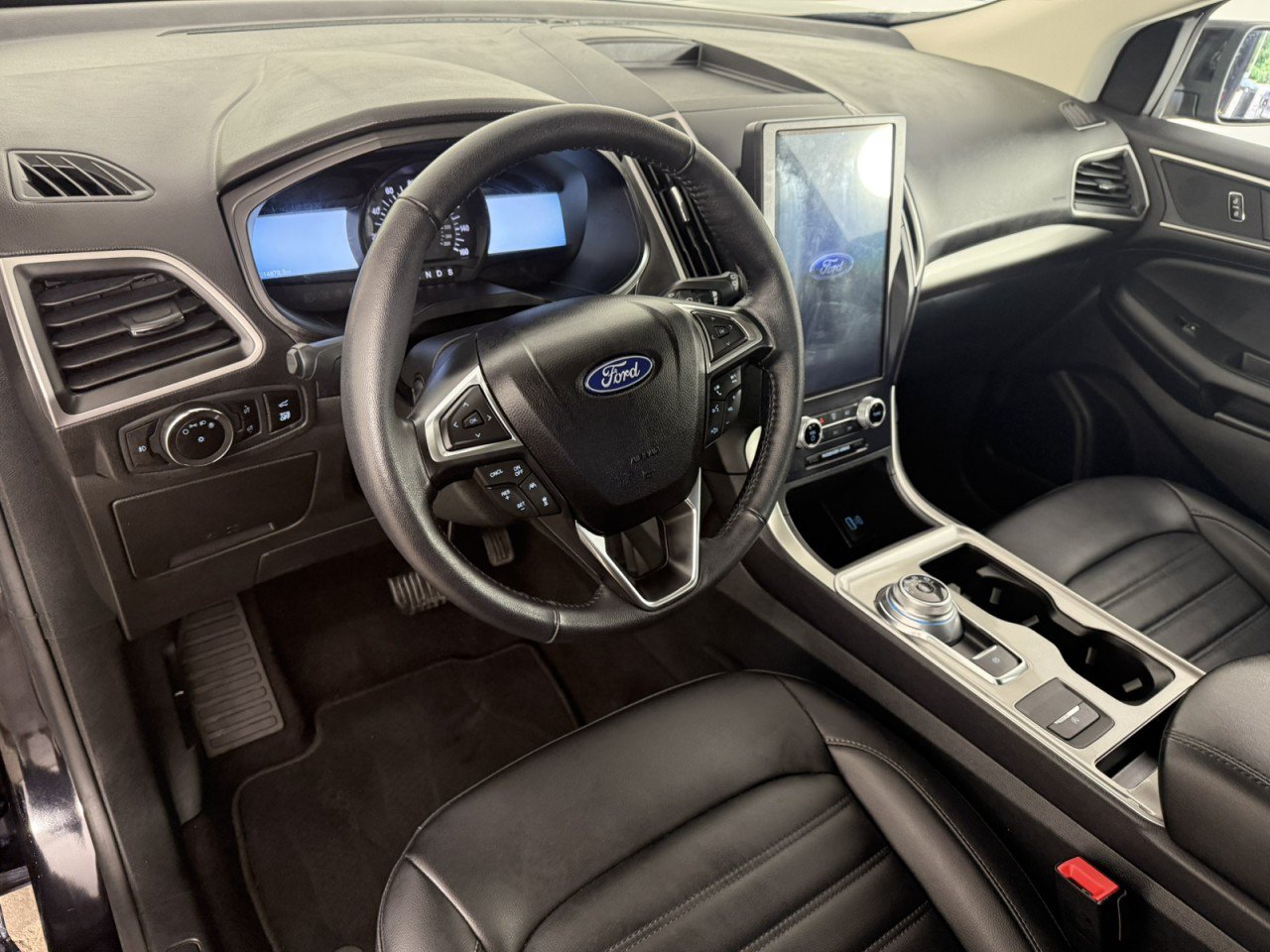 Certified 2023 Ford Edge SEL w/ Convenience Package AWD/4WD image 15