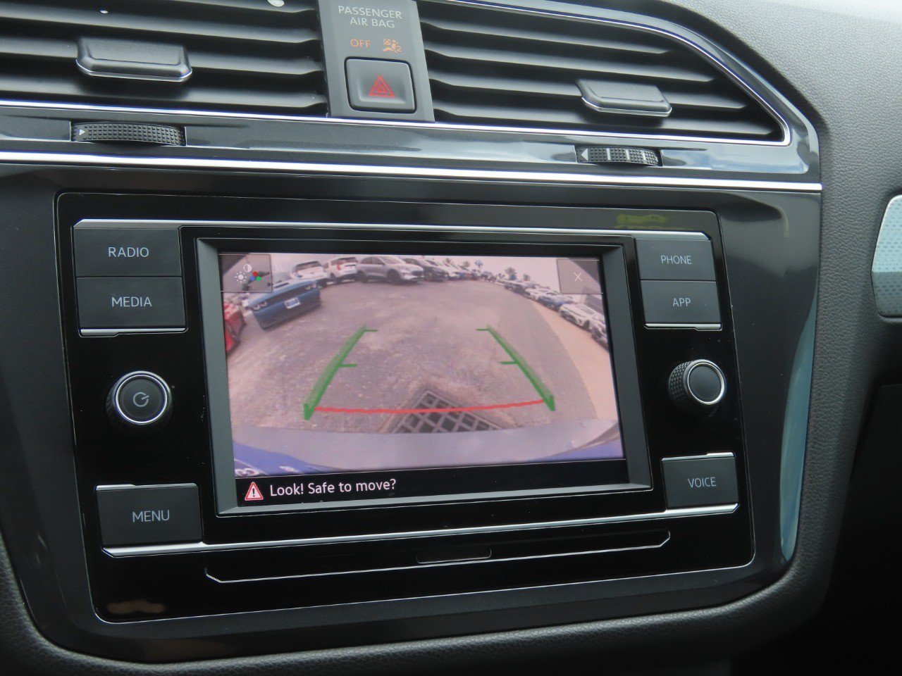 Used 2022 Volkswagen Tiguan S FWD image 30