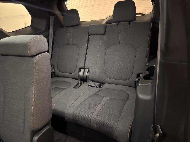 Used 2023 Honda Pilot Sport image 31