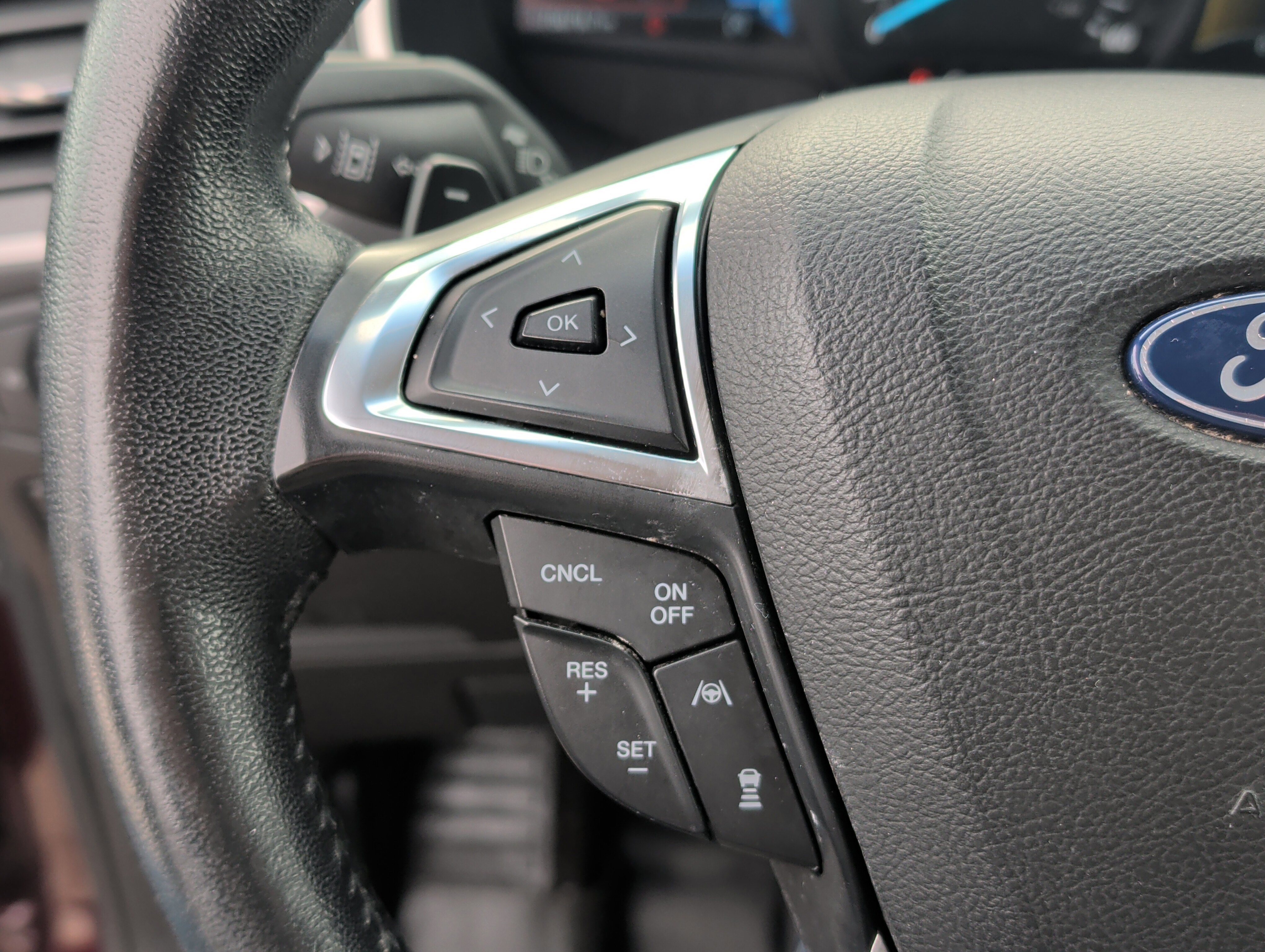 Certified 2020 Ford Edge SEL w/ Convenience Package image 28