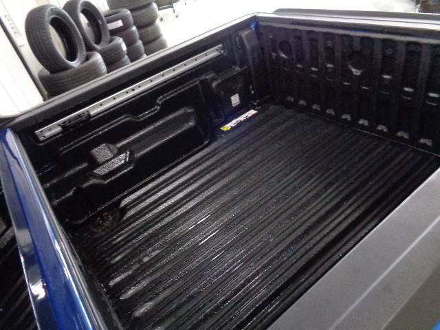 Certified 2024 Ford Maverick XLT w/ XLT Luxury Package AWD/4WD image 8