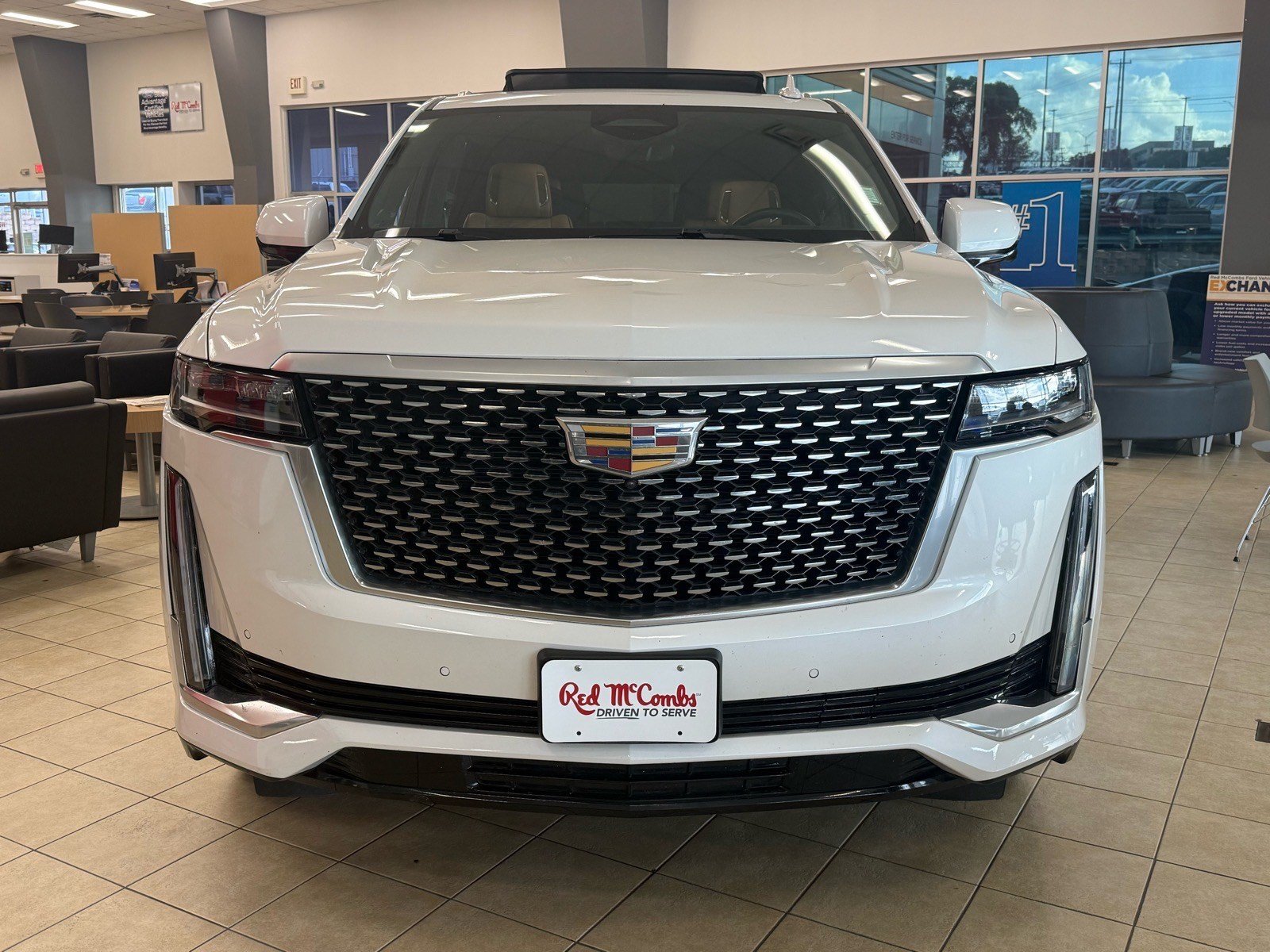 Used 2023 Cadillac Escalade Premium Luxury w/ Performance Package AWD/4WD image 2