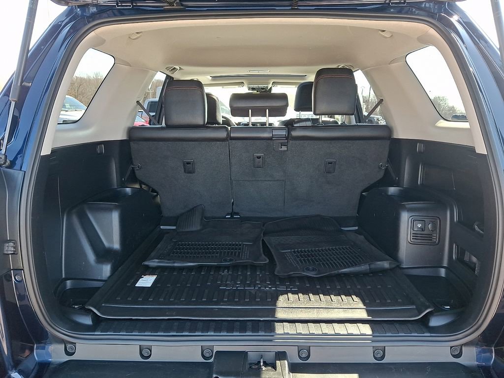 Used 2021 Toyota 4Runner Venture w/ Moonroof Package image 30