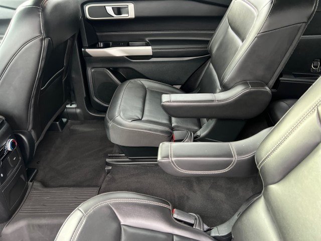Certified 2022 Ford Explorer XLT w/ Equipment Group 202A AWD/4WD image 25