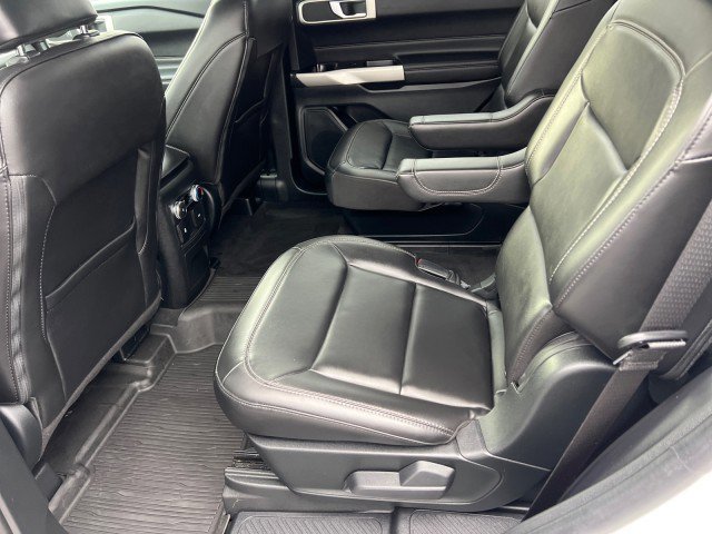 Certified 2022 Ford Explorer XLT w/ Equipment Group 202A image 25