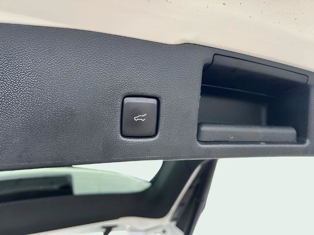 Certified 2023 Ford Escape Platinum AWD/4WD image 15