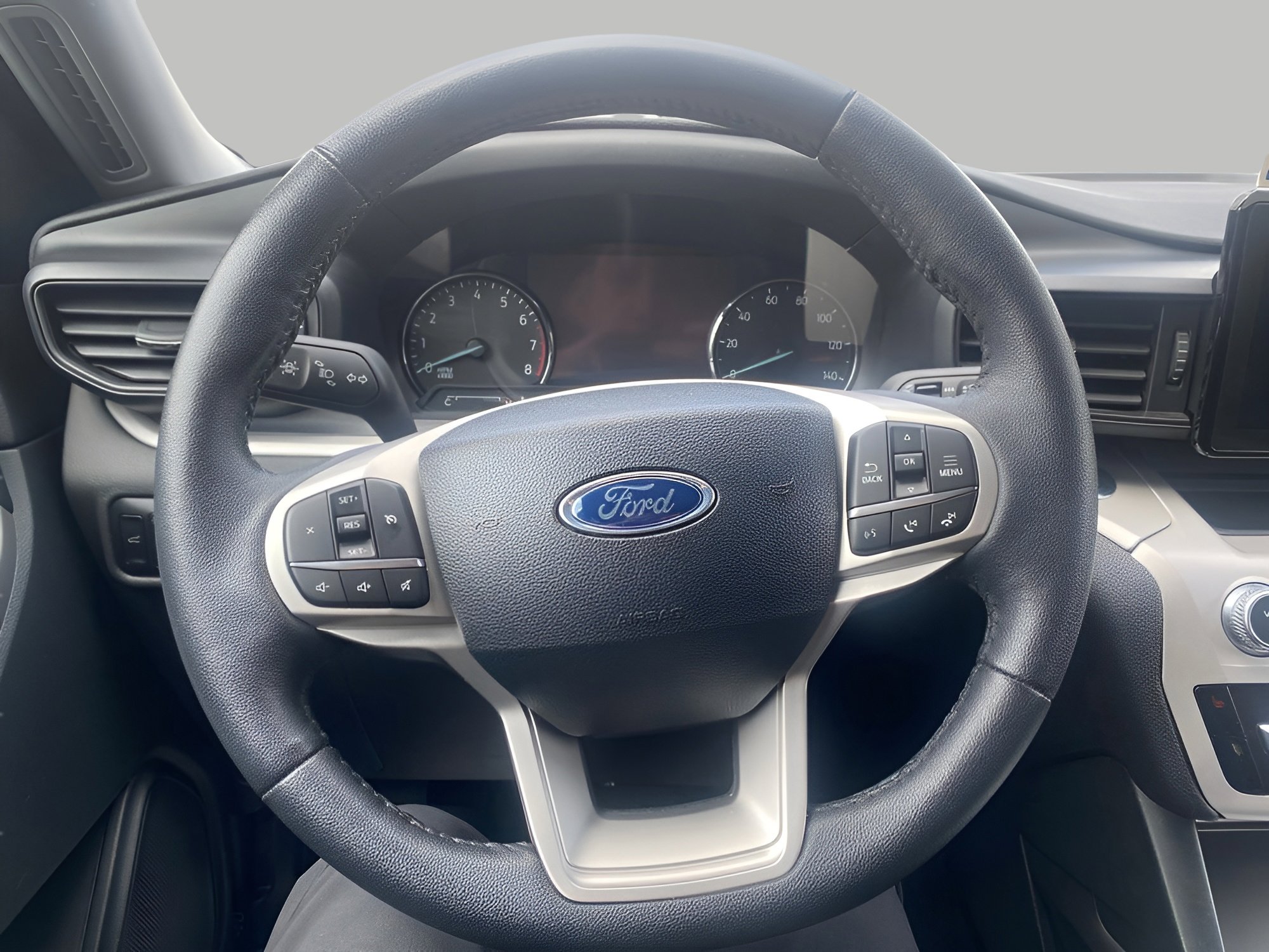 Certified 2024 Ford Explorer XLT AWD/4WD image 16
