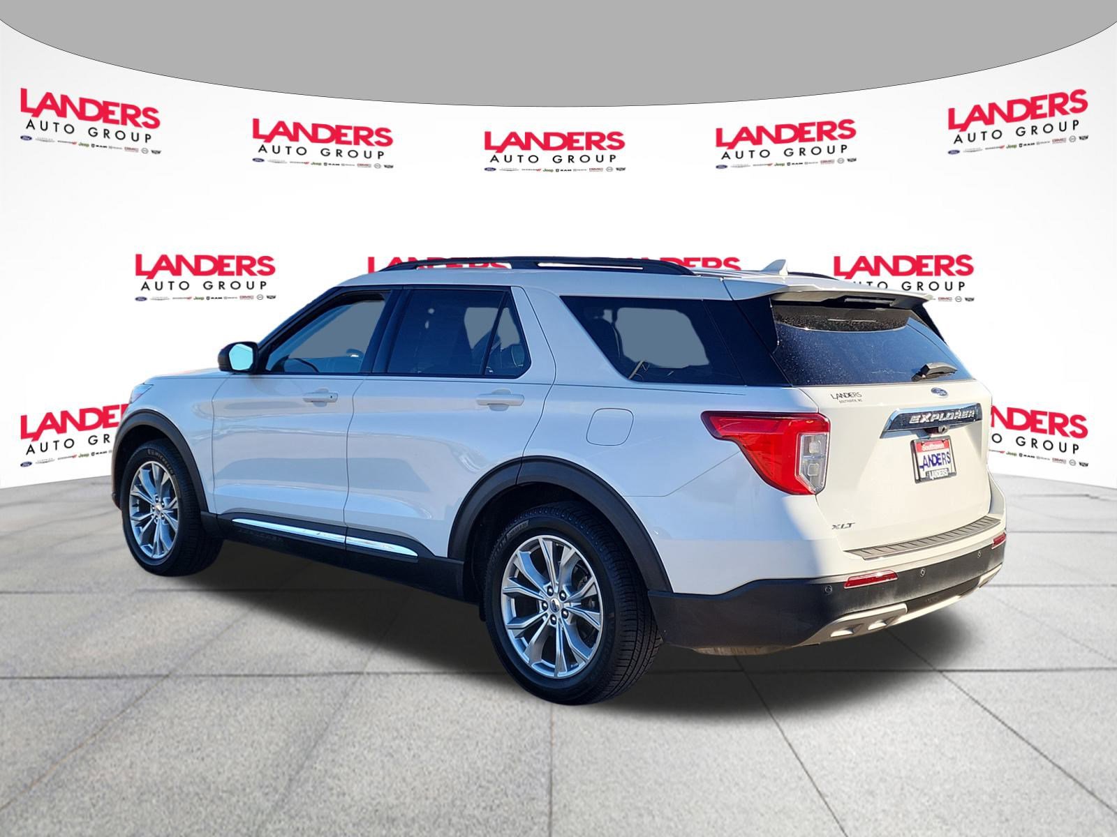 Certified 2020 Ford Explorer XLT w/ Equipment Group 202A image 5