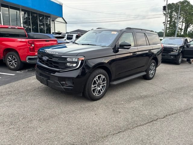 Certified 2025 Ford Expedition Active AWD/4WD image 12