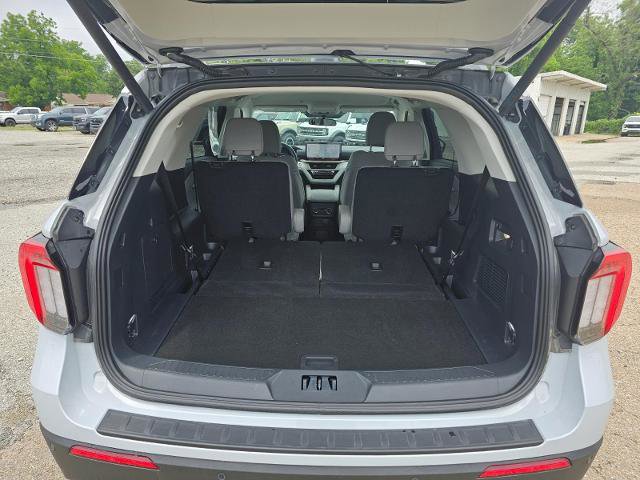 Certified 2026 Ford Explorer Active w/ Active Comfort Package RWD image 17