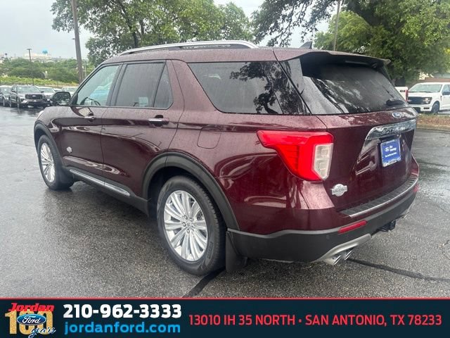 Certified 2022 Ford Explorer King Ranch w/ Class IV Trailer Tow Package RWD image 6