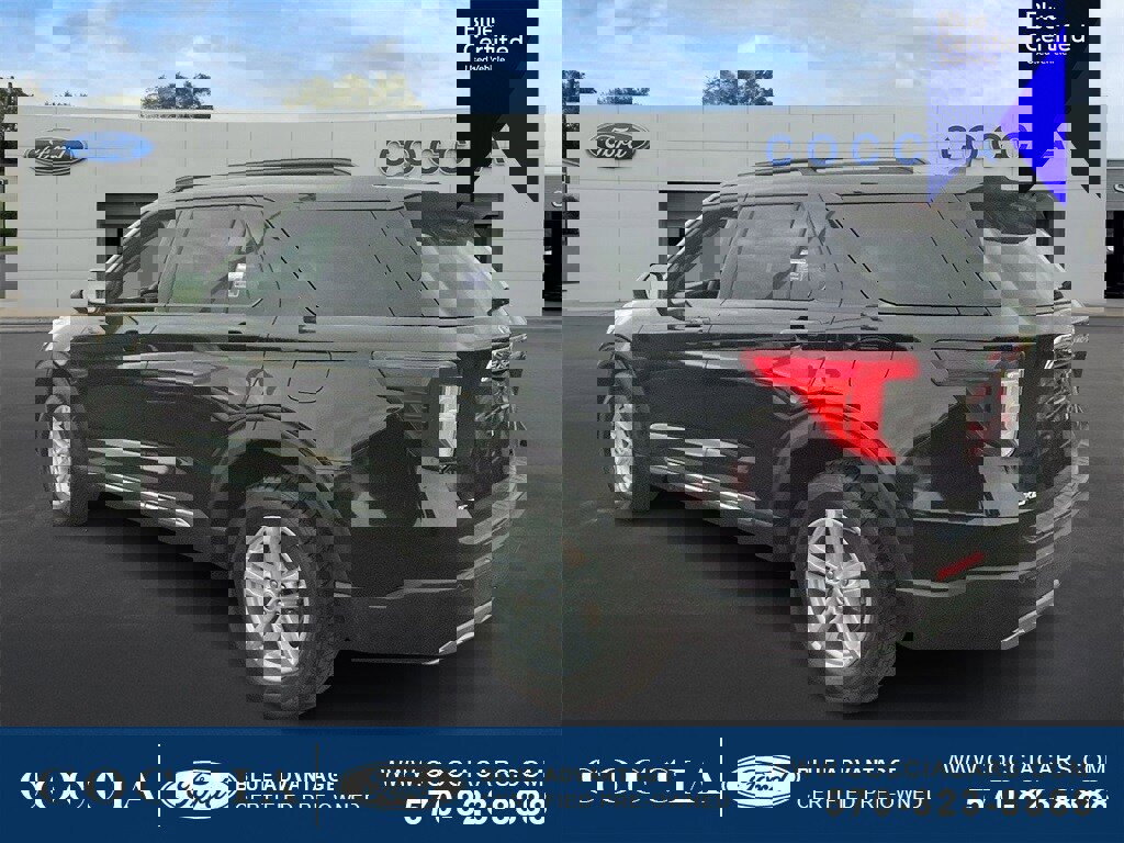 Certified 2023 Ford Explorer XLT w/ Equipment Group 202A image 3