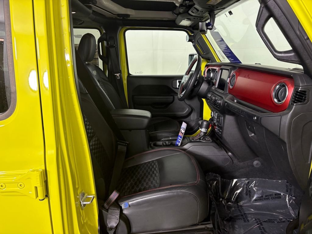 Used 2023 Jeep Wrangler Unlimited Rubicon w/ Cold Weather Group image 36