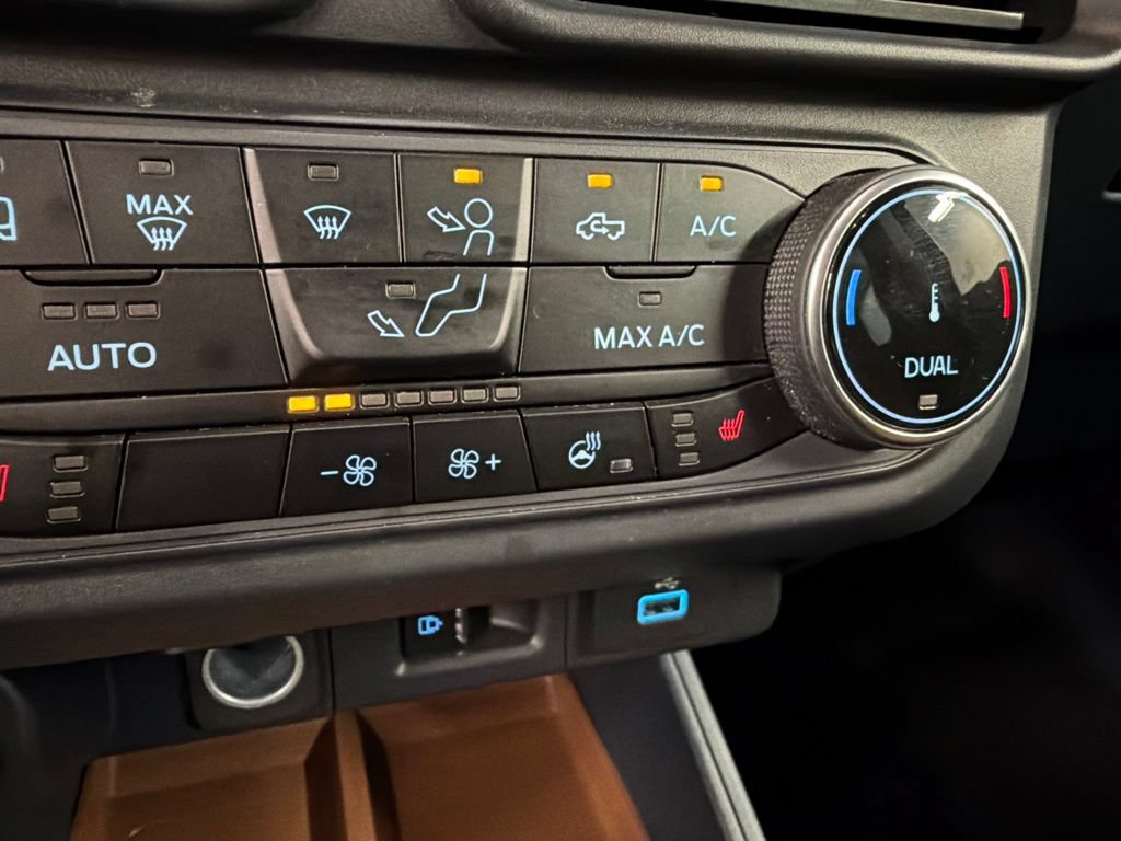 Certified 2024 Ford Maverick Lariat AWD/4WD image 15