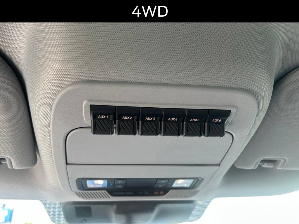 Certified 2025 Ford F250 XL AWD/4WD image 21