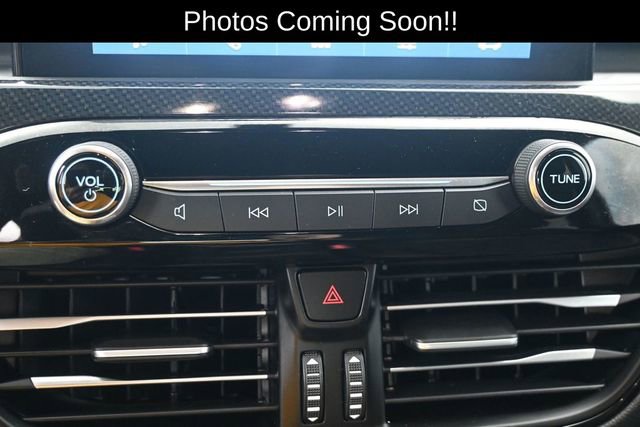 Certified 2025 Ford Escape ST-Line Select AWD/4WD image 12
