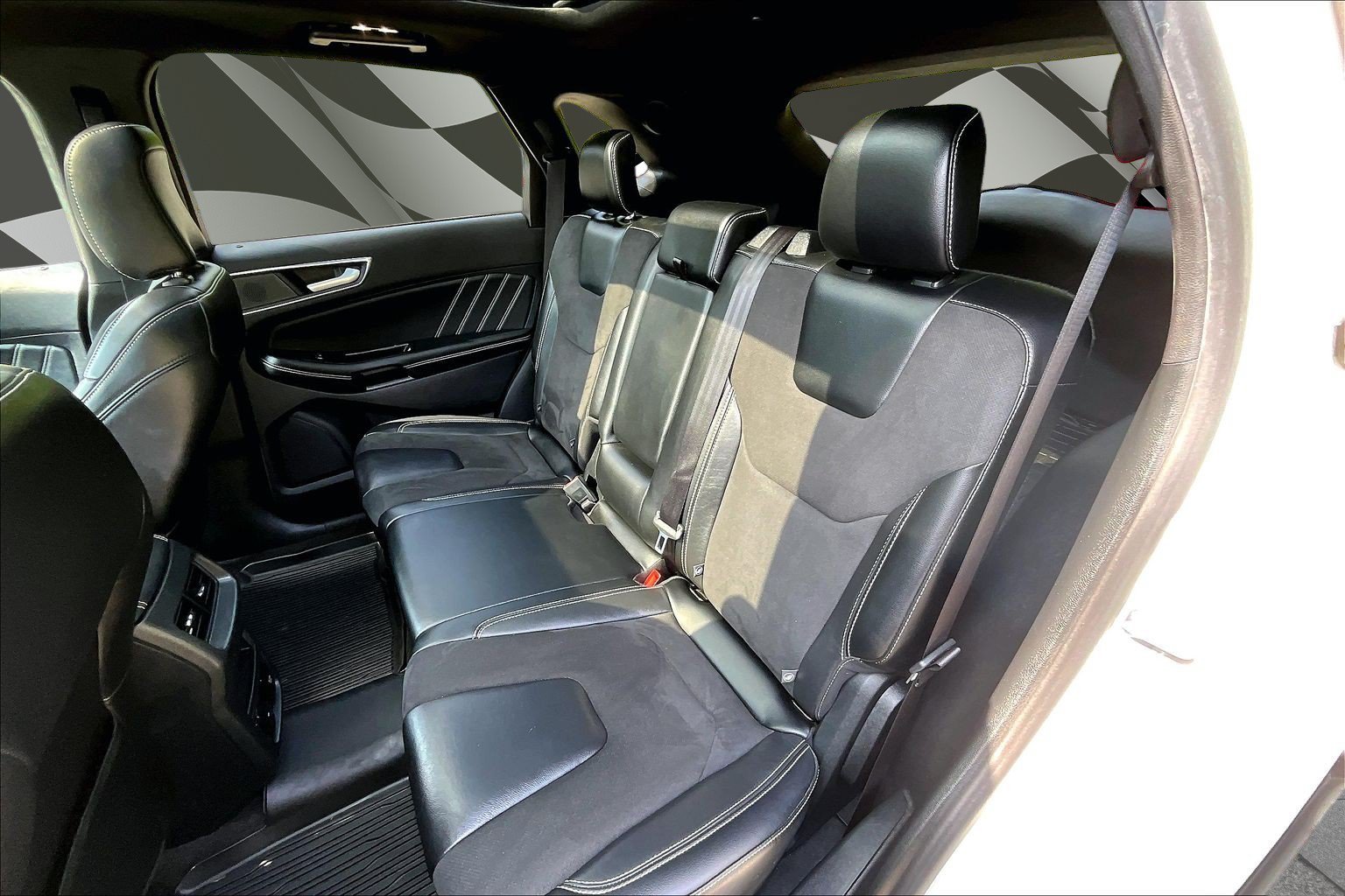 Certified 2020 Ford Edge ST w/ Cold Weather Package AWD/4WD image 26