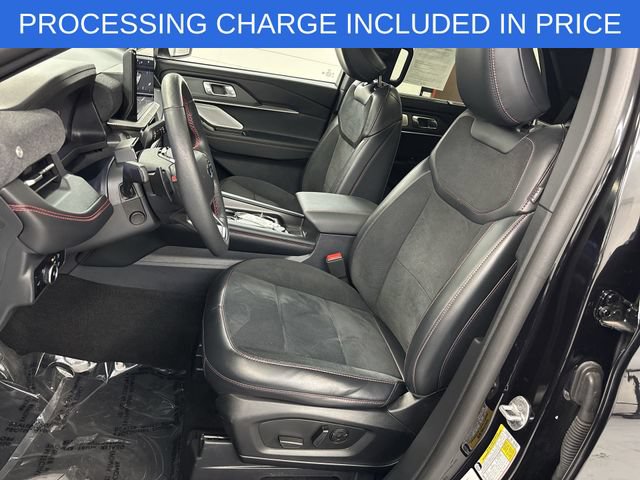 Certified 2025 Ford Explorer ST AWD/4WD image 3