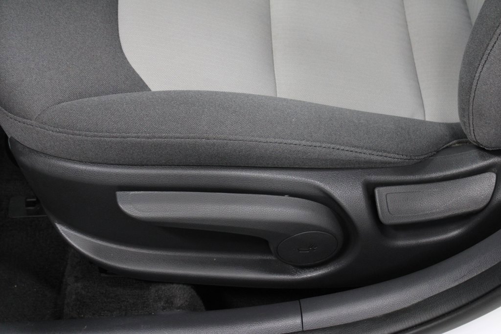 Used 2020 Hyundai Ioniq Blue image 23